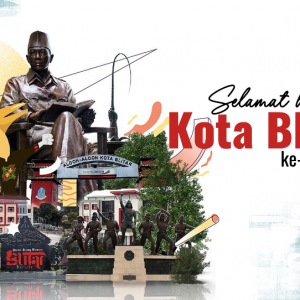 flashmob Akademi Komunitas Negeri Putra Sang Fajar Blitar Meriahkan Hari Jadi Ke-118 Kota Blitar dengan Flashmob “Blitar Kawentar”