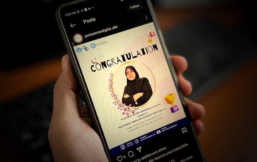 Mahasiswi Akademi Komunitas Negeri Putra Sang Fajar Blitar Raih Juara 3 Lomba Menulis Puisi Bahasa Inggris Tingkat Nasional